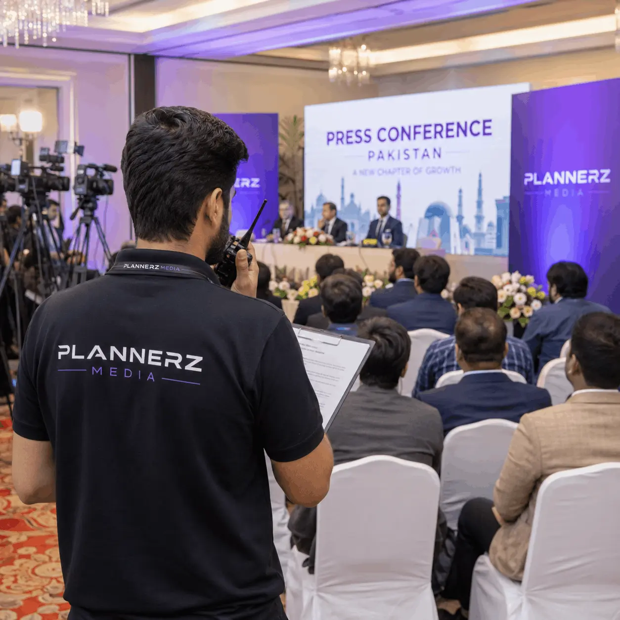 Plannerz Media press conference stage and media production